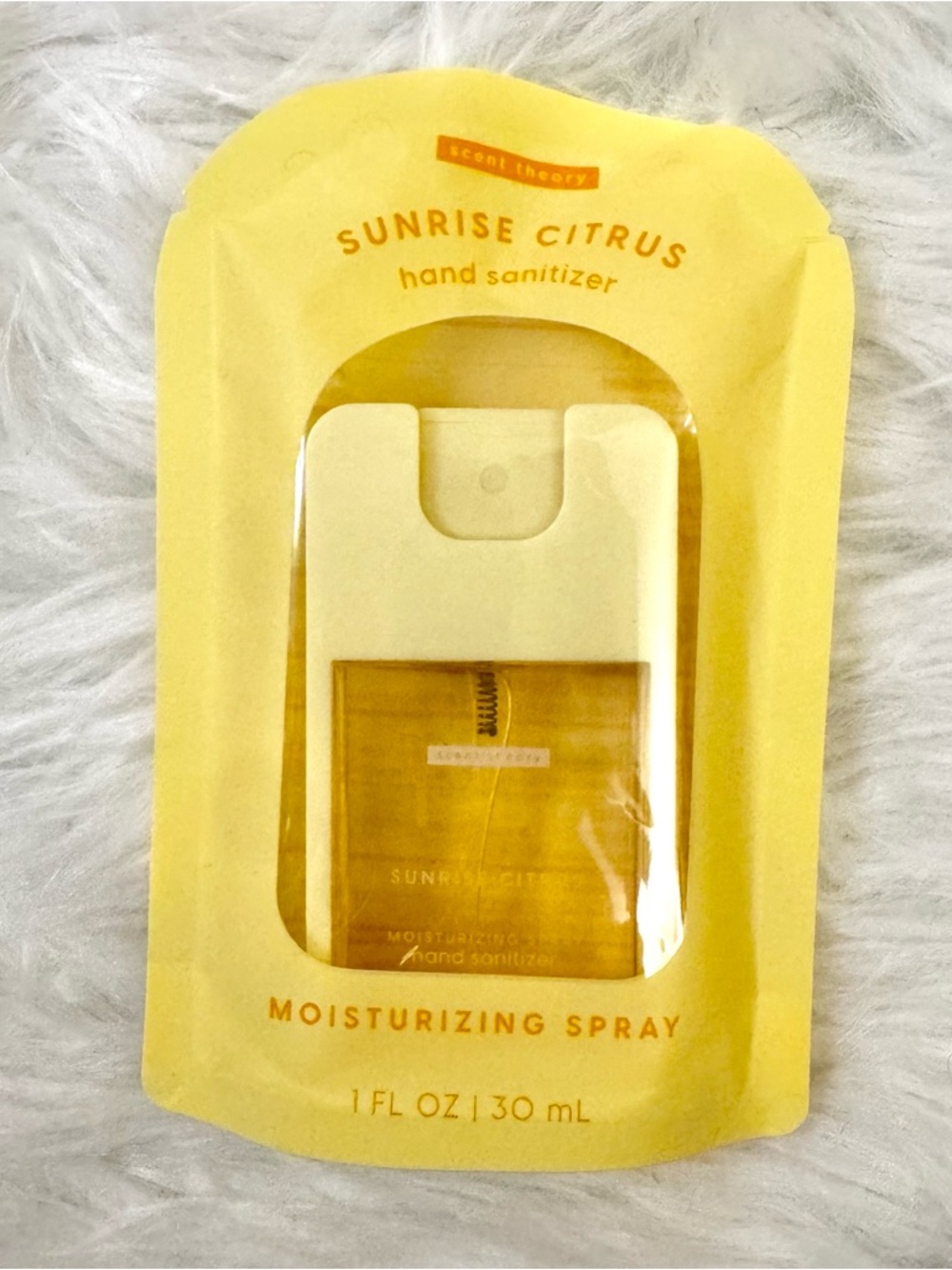 Paris Lounge Travel Bundle | H&M Sweatshirt Small+Self Care & Travel Essentials - Picture 8 of 16